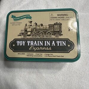Toy Train in a Tin - Green